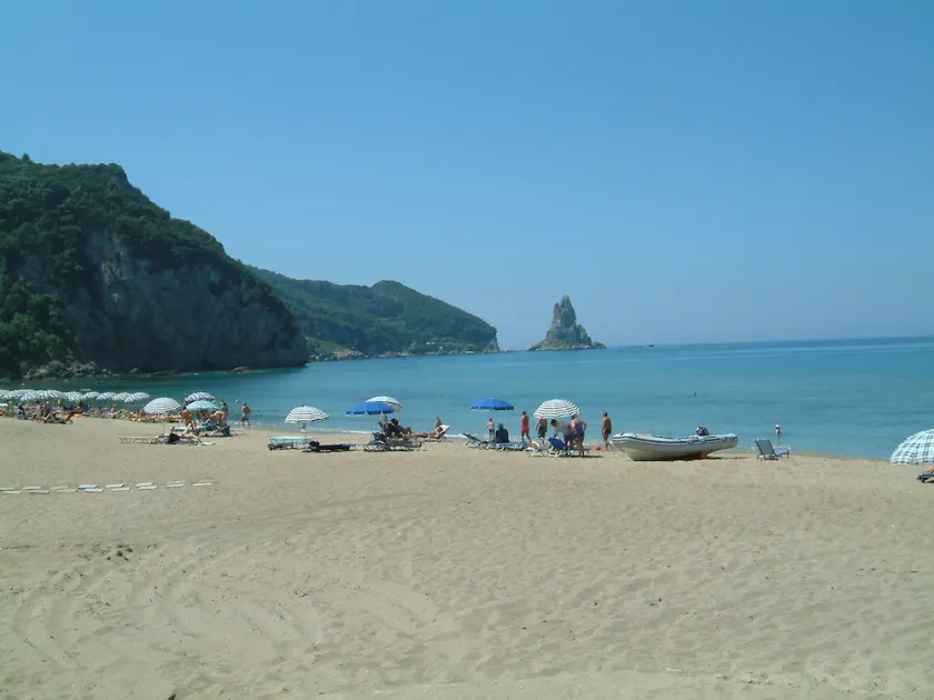 Holiday House Litsa 50 Metres From Agios Gordios Beach - Image 1