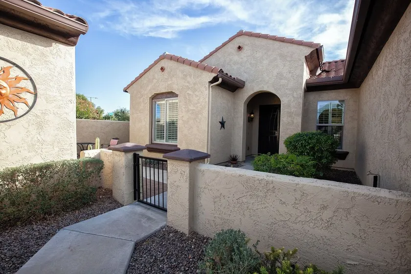 20%  better offer for a beautiful and cozy property in Sun City Festival, AZ . - Image 1