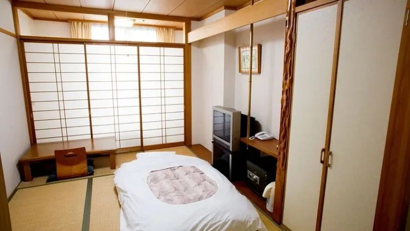 YAO Grand Hotel - Image 1