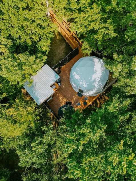 The Tree House Dome at Selah Place - Image 1