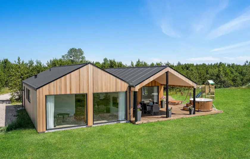 3 Bedroom Stunning Home In Jerup - Image 1