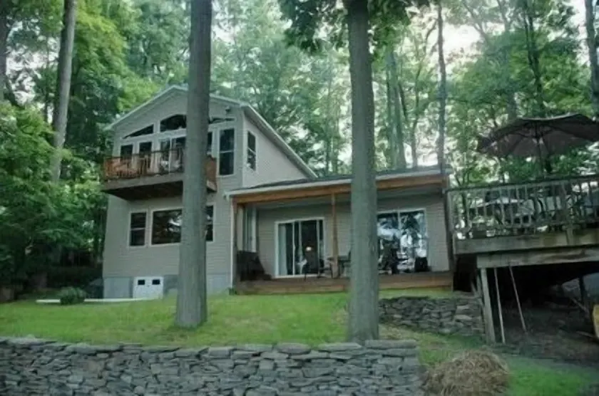 Simply Irresistible Cayuga Waterfront Lakehouse nærheden Colleges - Image 1