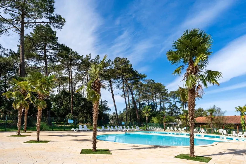 Ferienhaus 'Gemütlicher Pavillon 2 Schlafzimmer Nähe Meer' mit Gemeinschaftspool, Terrasse & WLAN - Image 1