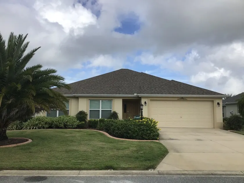 Beautifully decorated 3 bdrm home w/Open Floor Plan, BBQ & WiFi - Image 1