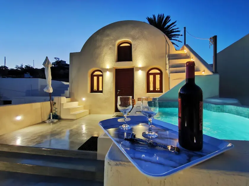 Dreamer's secret villa - Image 1
