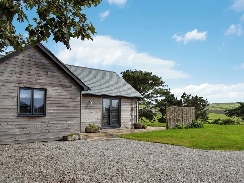 2 bedroom accommodation in Nancherrow, near Penzance - Image 1