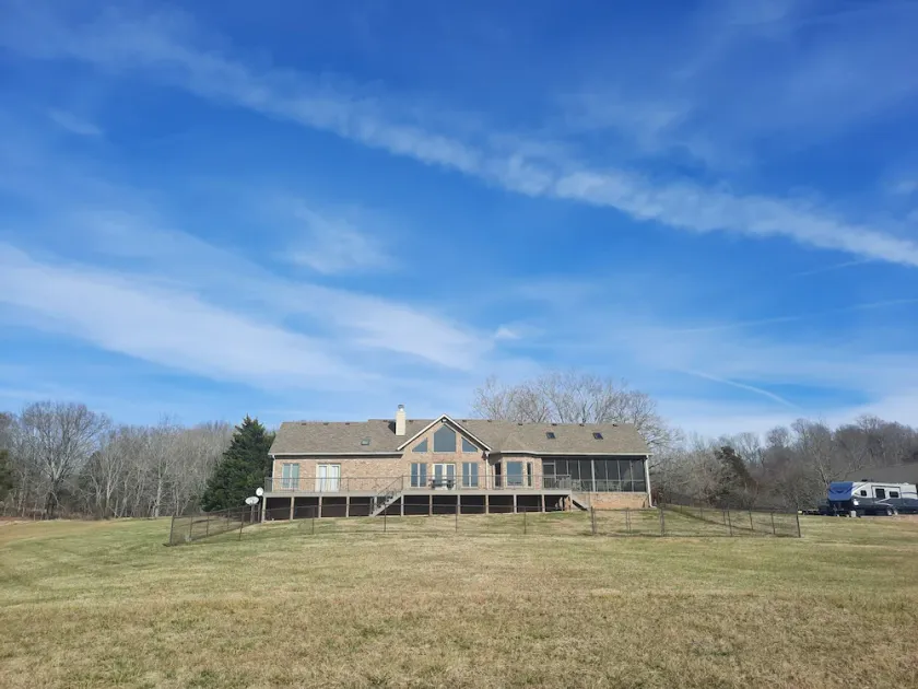 Vacation home surrounded by 300 acres of serene country living, - Image 1