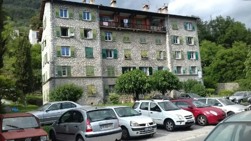 New Bastide House - Image 1