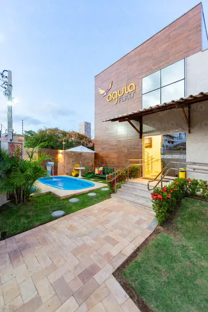 Aguia Flats - Image 1