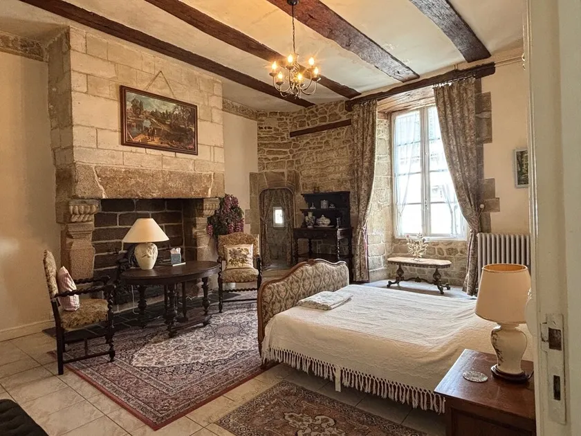 FANTASTISK 16. CENTURY MANOR I TOWN CENTER, NÆR STRANDER. - Image 1