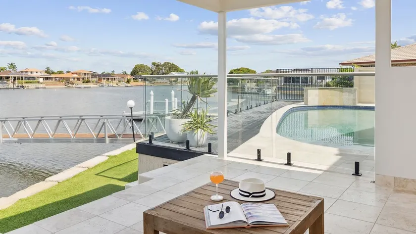 Tecoma 3 - Most Popular Waterfront with Private Pontoon - Holiday Yamba - Image 1