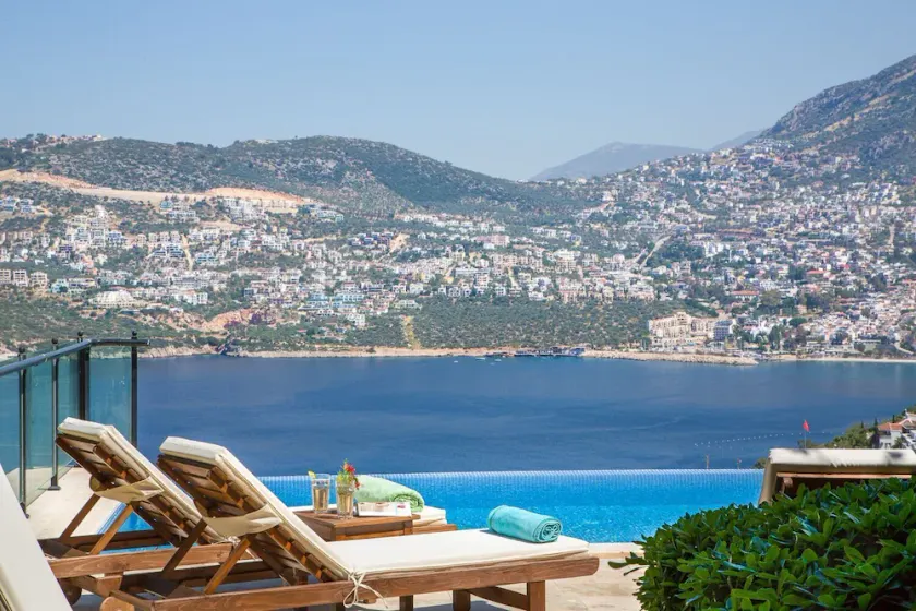 BEAUTIFUL VILLA KIKI -  TAKING BOOKINGS FOR 2025 - Image 1