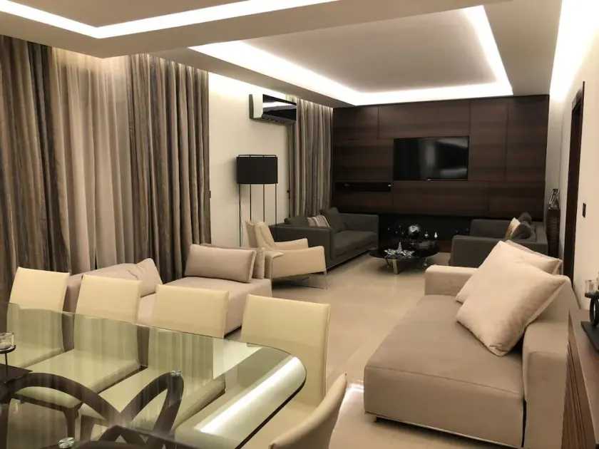 Georges Residence - Image 1