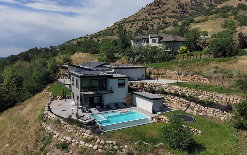 Gorgeous Getaway near SLC & Ski - Image 1
