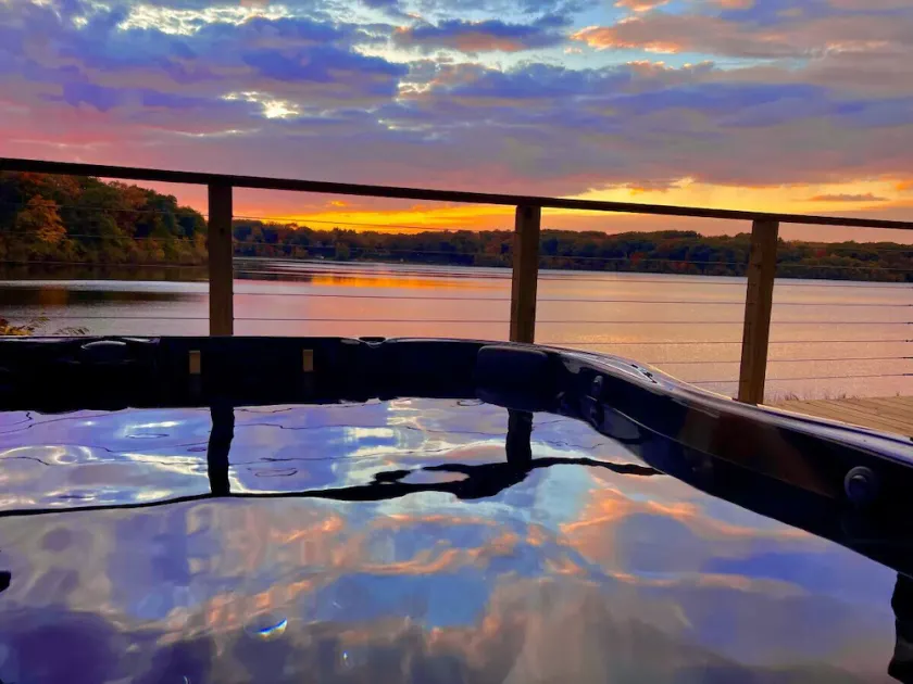 3 Bed 3 Ba Screenporch/Sunset Lake Views - Image 1