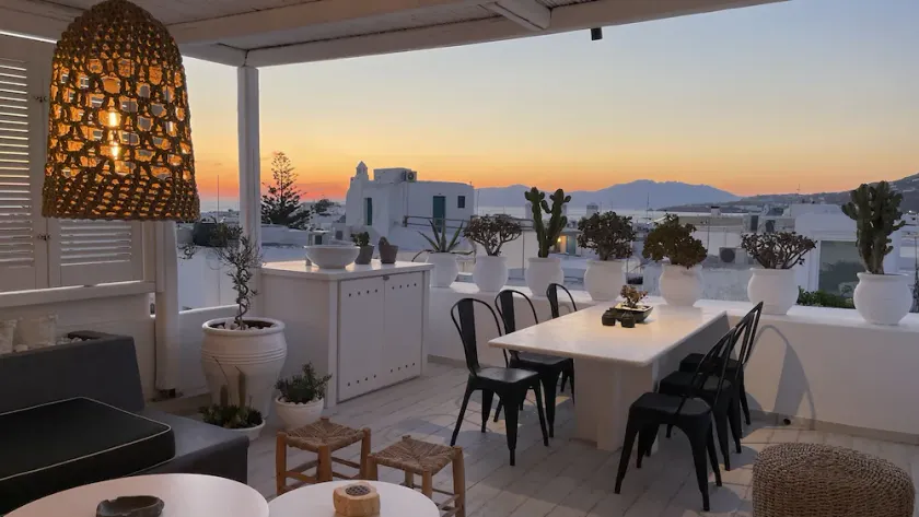Crystal Green Signature Suites Mykonos - Image 1