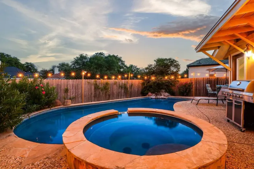 Pool Escape Game Room & Fire Pit - Image 1