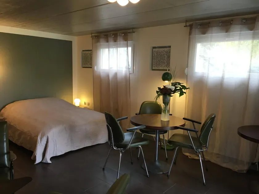 Sommerhus på landet, mindre end 10 minutter fra Mulhouse centrum, nær Schweiz - Image 1