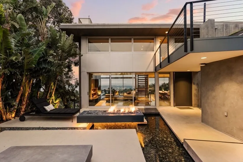 Hollywood Hills Luxury Japanese Zen Retreat with Views, Hot Tub & 3 Bedrooms - Image 1