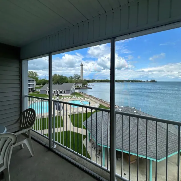 Bayshore Resort At Put-In-Bay - Image 1