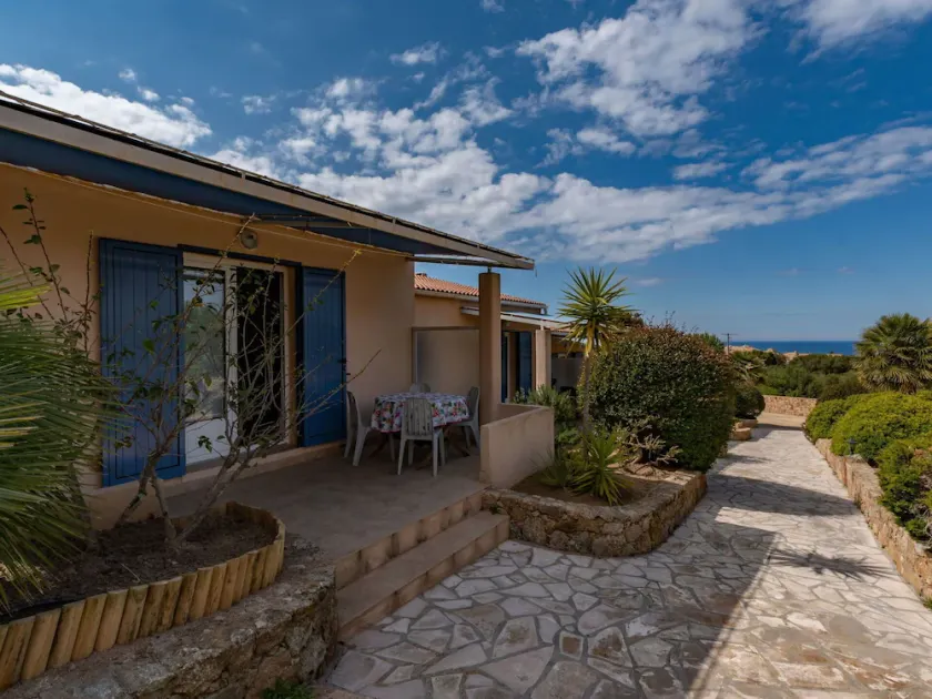 Stunning  villa for 4 people with A/C, WIFI, TV, terrace, pets allowed and panoramic view - Image 1
