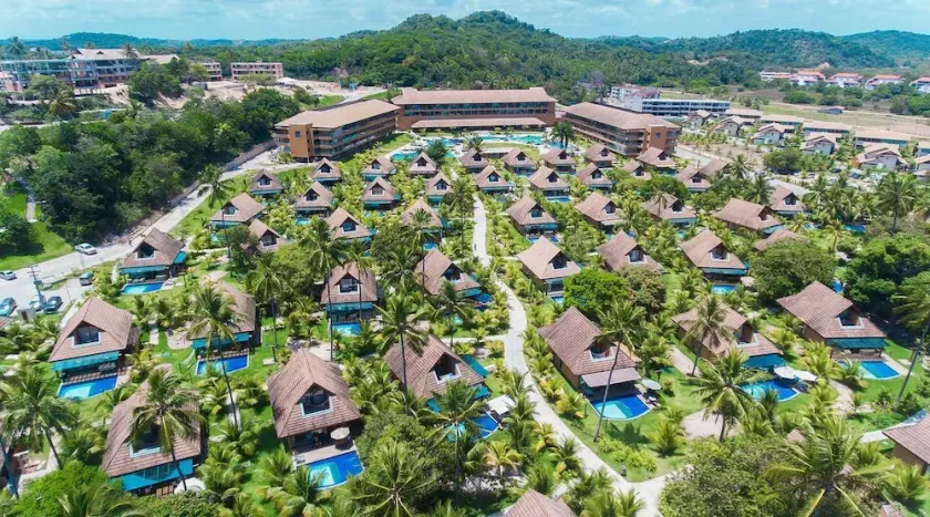 Luxurious Apartment Eco Resort - Beachfront Carneiros Beach - Image 1