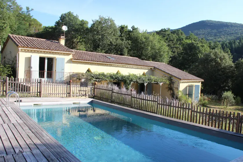 House with heated pool in the Val d´Emeraude - Image 1