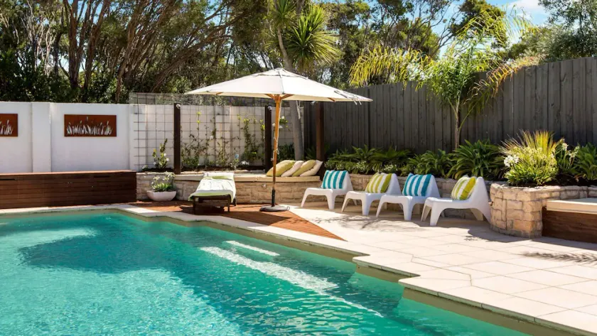 WAIKIKI BLAIRGOWRIE - Image 1