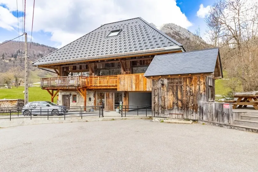 LA Grange AU Ruisseau - Image 1