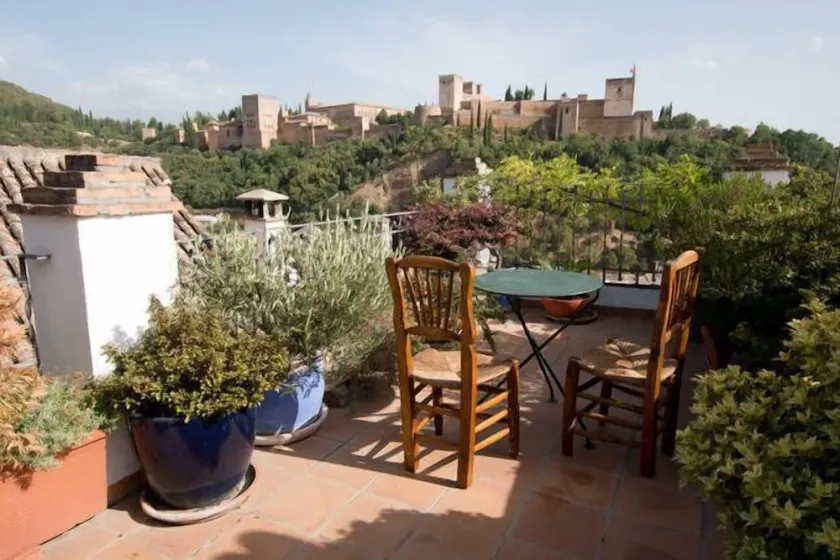 MAISON DE CHARME DANS LE QUARTIER ARABE ALBAICIN (MAGNIFIQUE VUE SUR L'ALHAMBRA) - Image 1