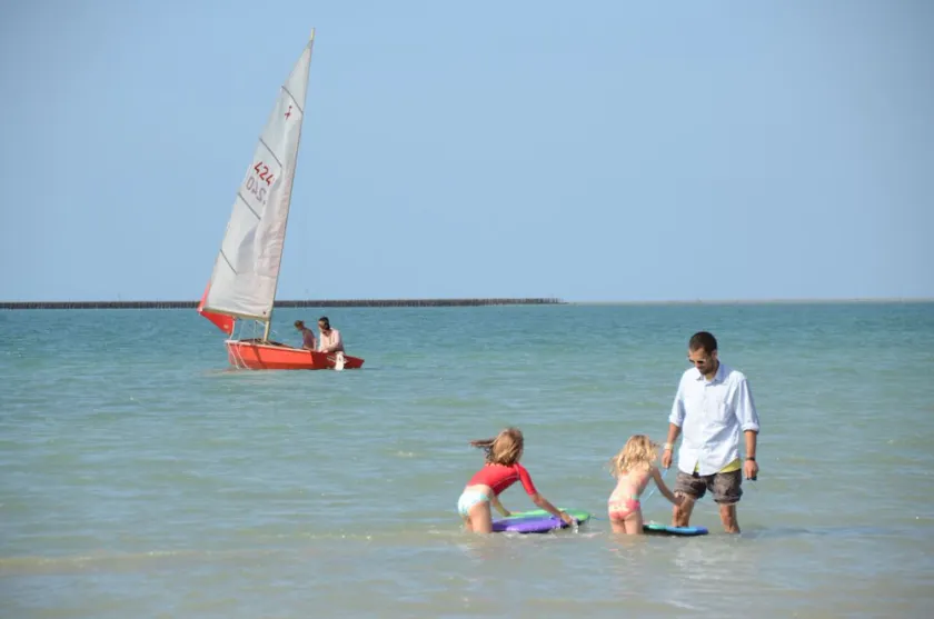 GRANDE MAISON DE PLAGE POUR GRANDES FAMILLES / GROUPES D'AMIS, DORT 12 + 2 BÉBÉS - Image 1