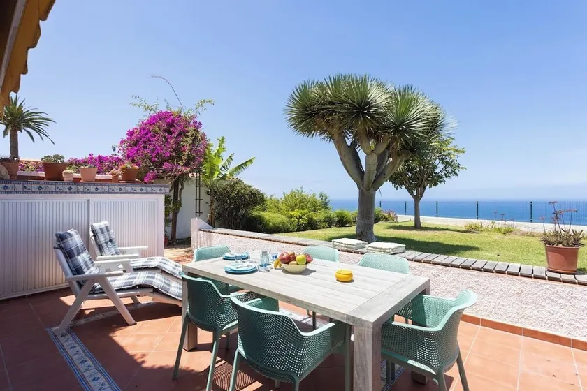 Home2Book Amazing La Palmita Suite - Image 1