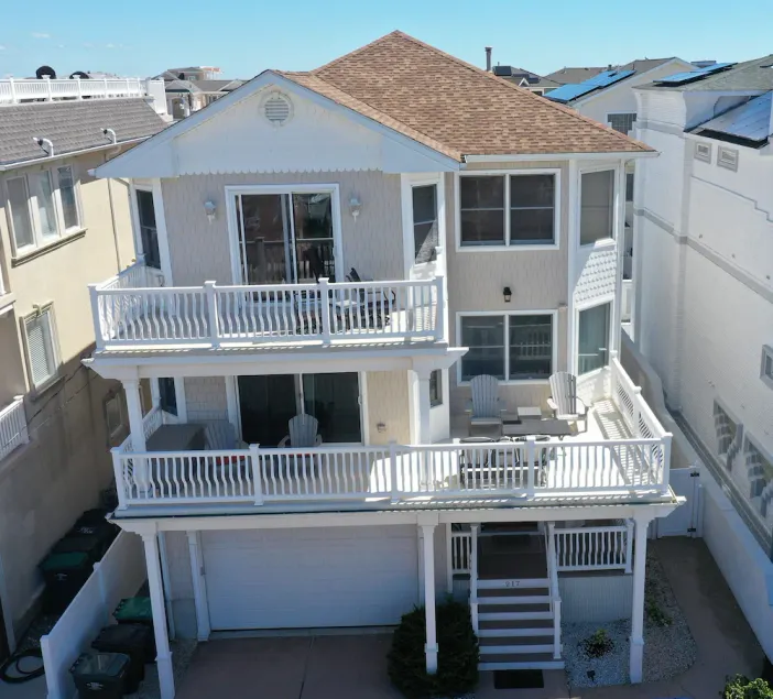 Brigantine tri-level house two properties from beach - Image 1