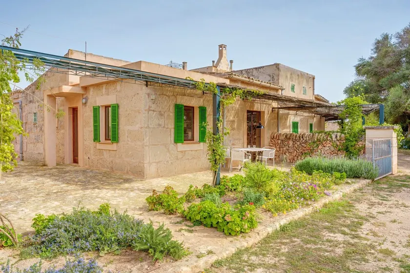 Holiday Home \"El Taller\" at Possessió Sa Barrala with Direct Access to Es Trenc Beach - Image 1