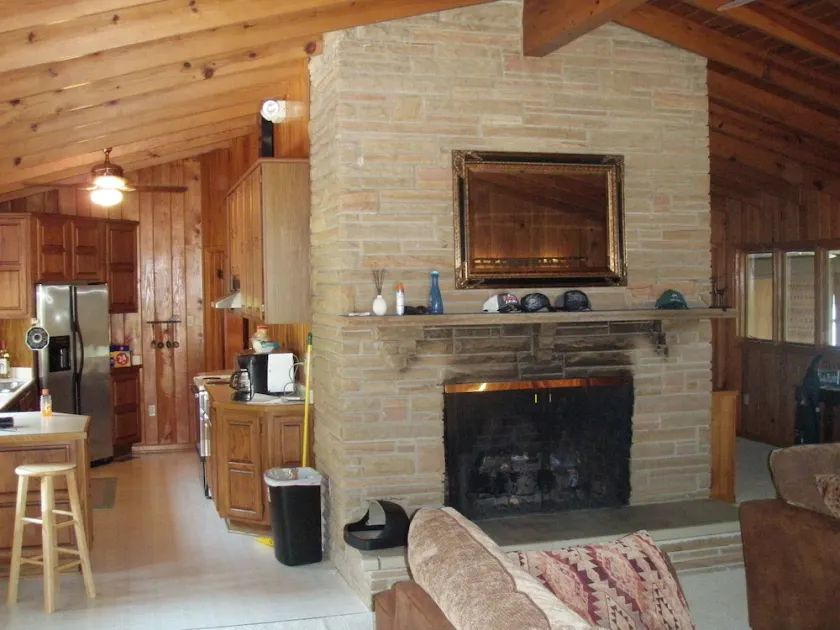 Pine Lake Country Home - Image 1