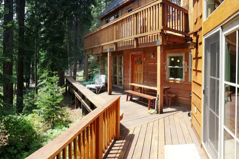 Gelber's Cabin - 3 bedroom, 2.5 bath - Creekside - Image 1