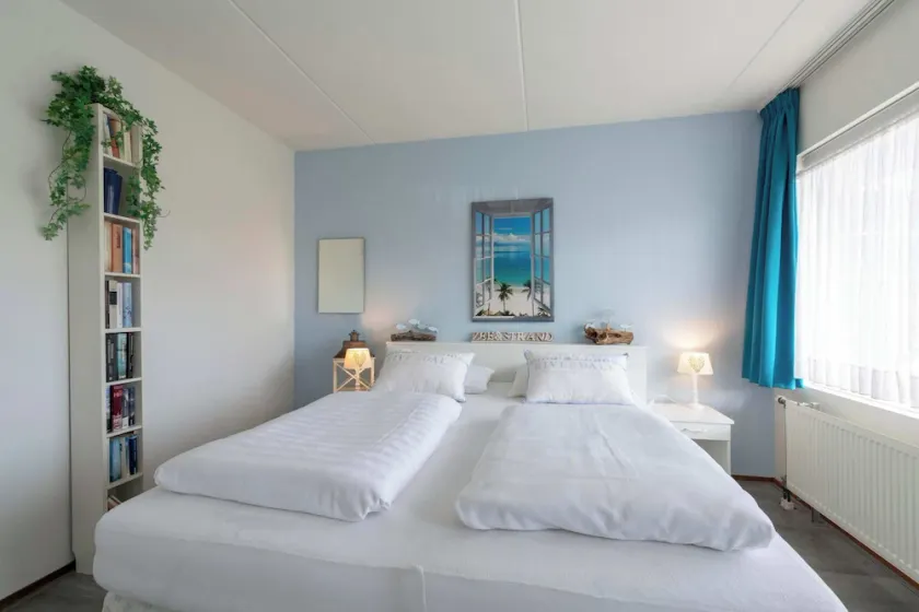 Elegant apartment with balcony - Image 1