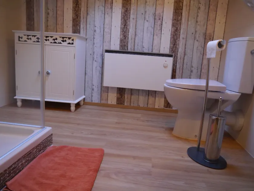 Casa vacanze grande, confortevole, molto tranquilla, su un grande parco - Image 1