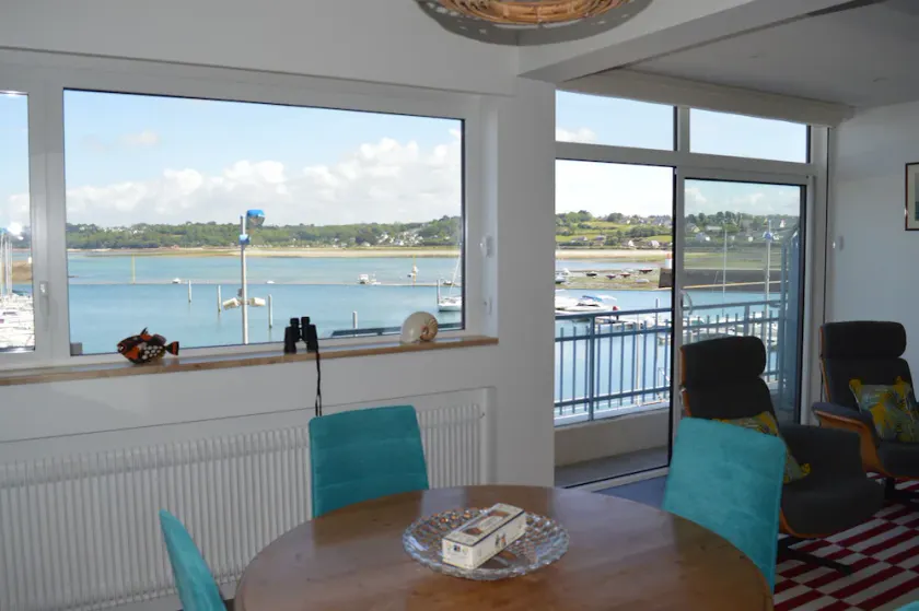 SEJOUR CONFORT  toutes saisons vue sur le port de plaisance. - Image 1