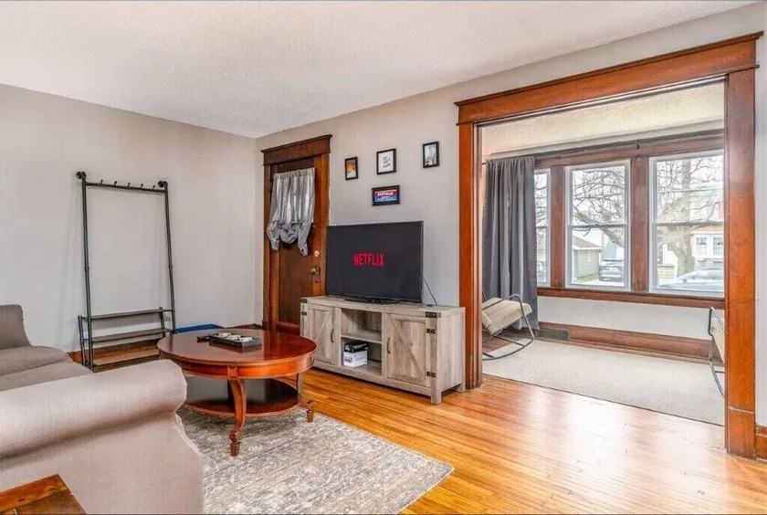 Visit Buffalo & Niagara from this Quaint Apartment - Image 1