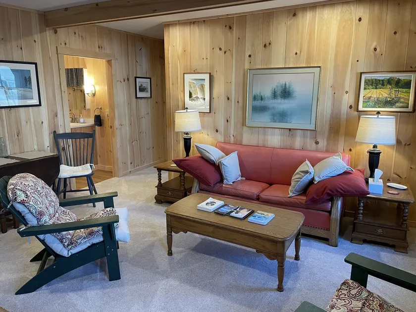 Apartment 3 in Merchants Row Building in downtown Stonington. - Image 1
