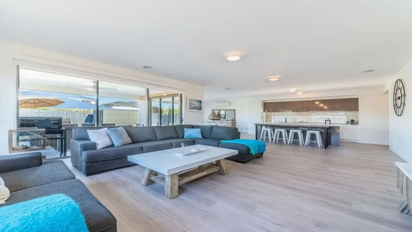 Serenity on Beachcomber! - Image 1