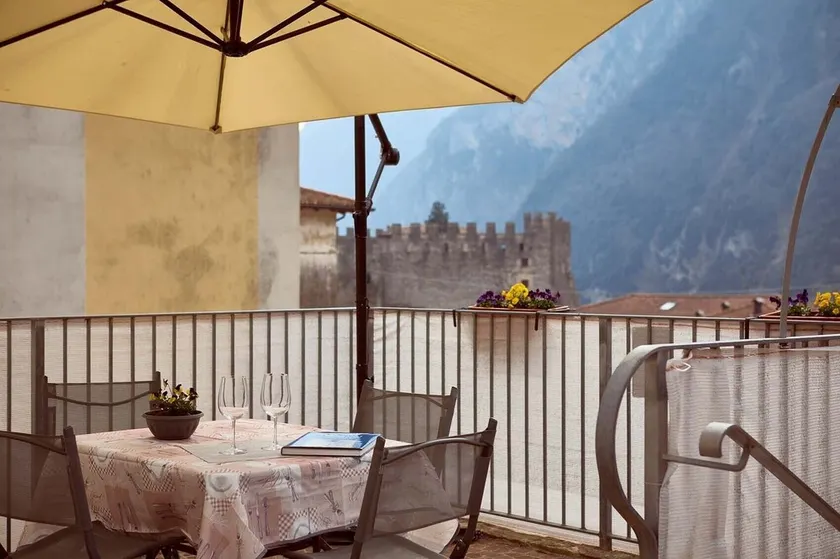 Appartamento per le vacanze \"Ania Vista Castello\" Vista montagne e terrazza - Image 1