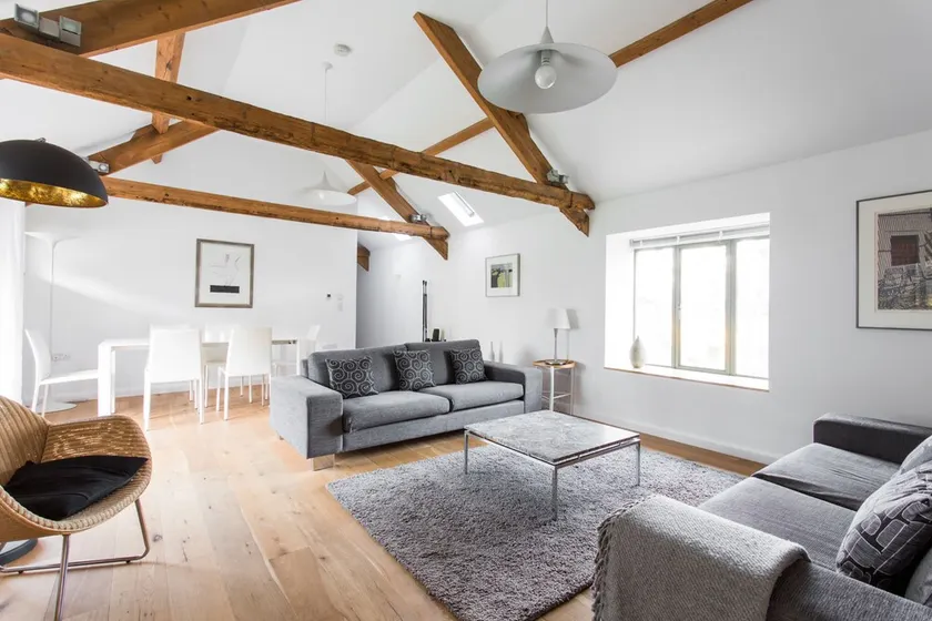 Owl Barn Great Brecon Beacons views A stylish modern barn conversion for 5. - Image 1