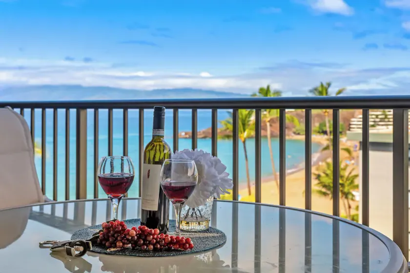 Ocean View steps from beach, dining, shopping 708 - Image 1