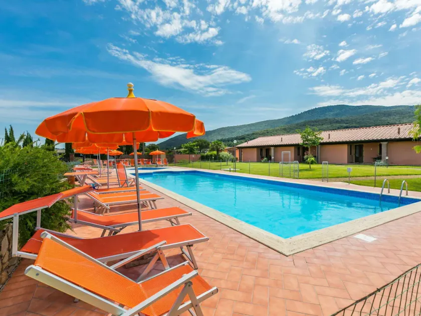 Joli appartement dans une maison de vacances avec WIFI, piscine, climatisation, TV, terrasse - Image 1