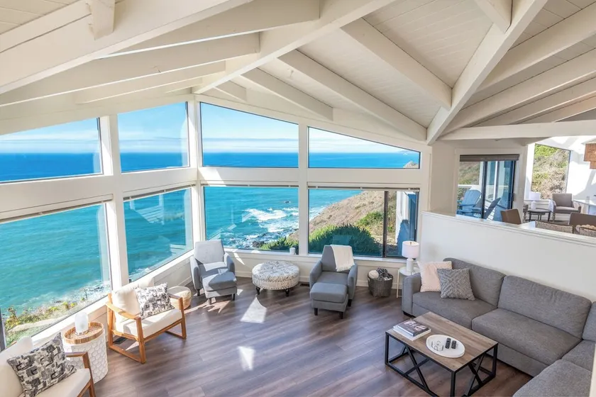Panoramic Ocean Views - Private Beach - Dog Friendly - EV - Image 1