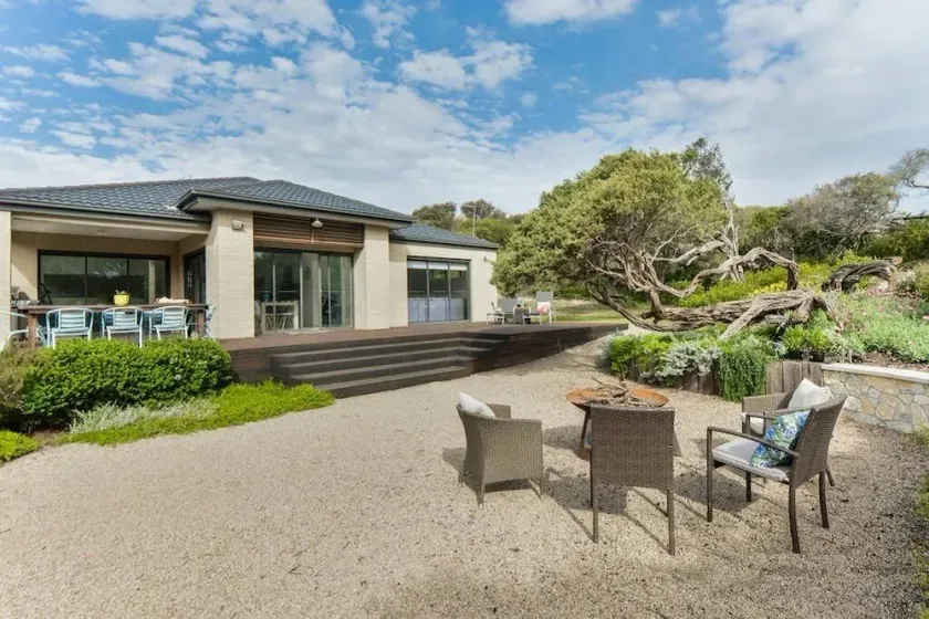 The Coastal Retreat @ St Andrews Beach - Image 1