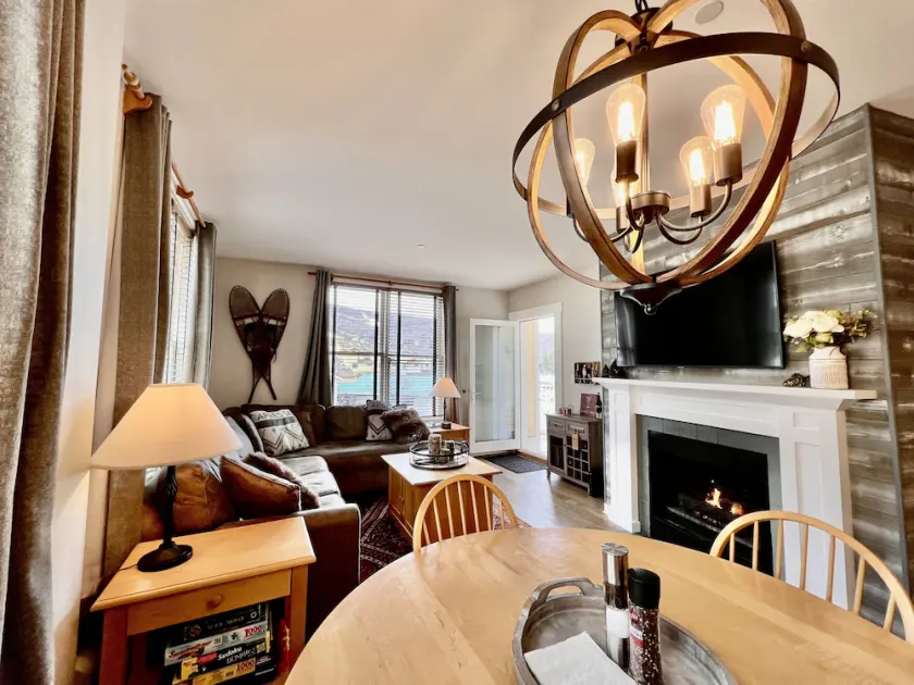 Mountain & sunset views from balcony! Heated pool/spas, walk to lifts & village! - Image 1
