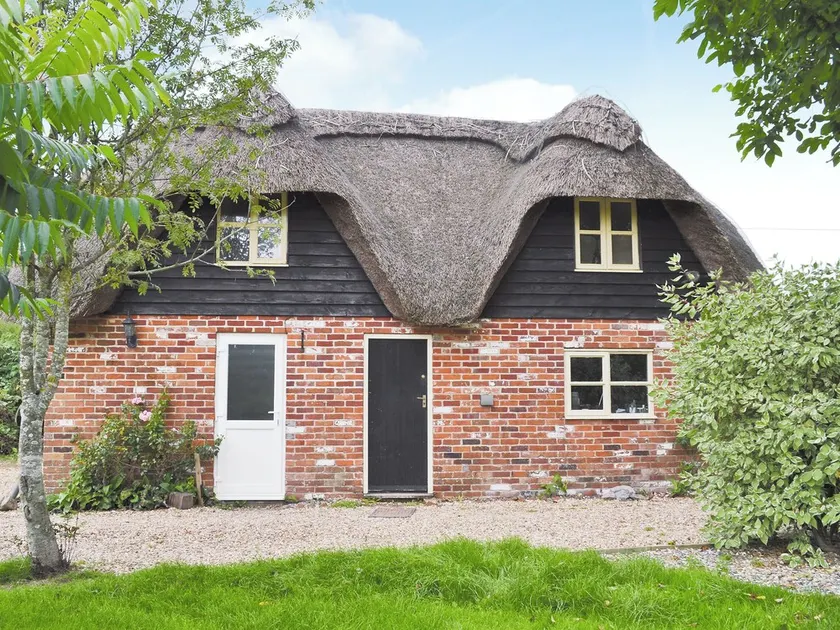 1 bedroom accommodation in Burgate, near Fordingbridge - Image 1